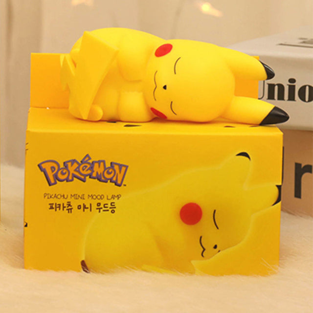 Lámpara de noche con forma de monstruo de bolsillo Pikachu