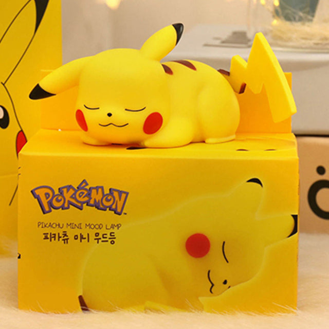 Lámpara de noche con forma de monstruo de bolsillo Pikachu